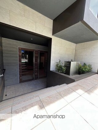 東京都中野区丸山１丁目[1K/25.58m2]のエントランス