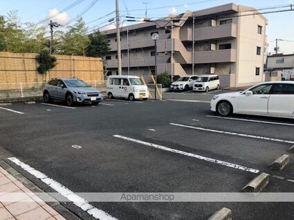 シャンテ・シャル[1LDK/43m2]の駐車場2