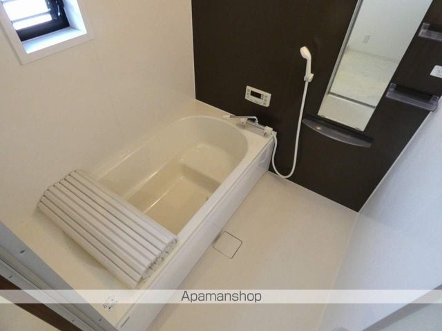 カリエンなめだの内装写真