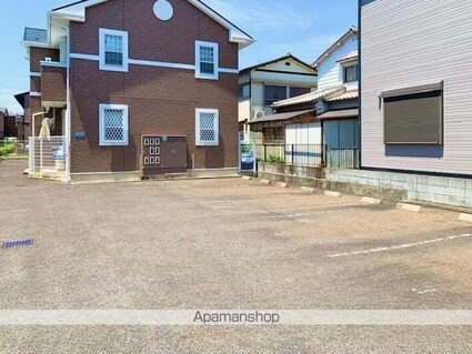 メゾンフローラ[2DK/43.26m2]の駐車場4