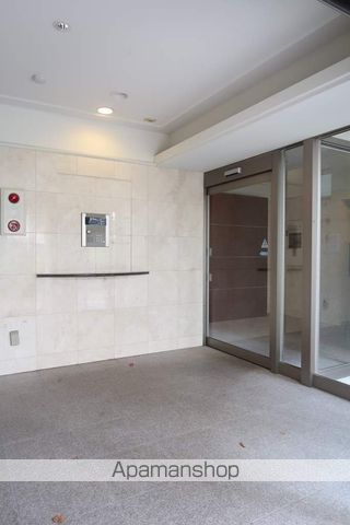 グランヴェル西山 2号館の玄関写真