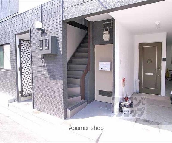 エクシードKGの玄関写真