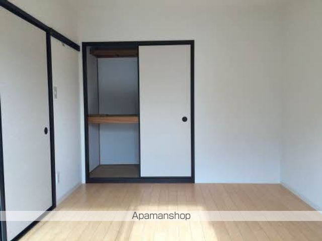 ドミール新春日の内装写真