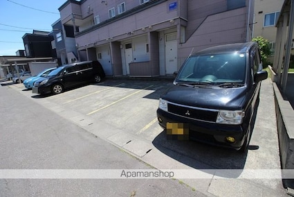 Ｍ’Ｓプレステージ[1K/26.49m2]の駐車場2