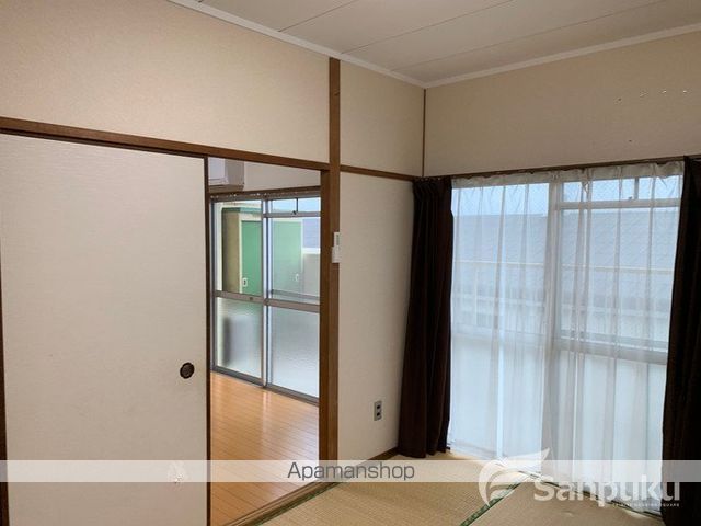 コーポ王赤の内装写真