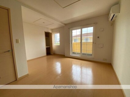 プリートアルバⅡ[2LDK/62.45m2]のリビング・居間