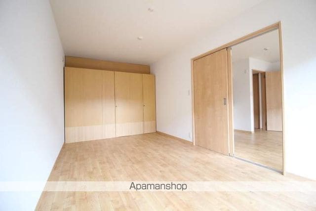 ヌーヴォー・シャンテ Bの内装写真