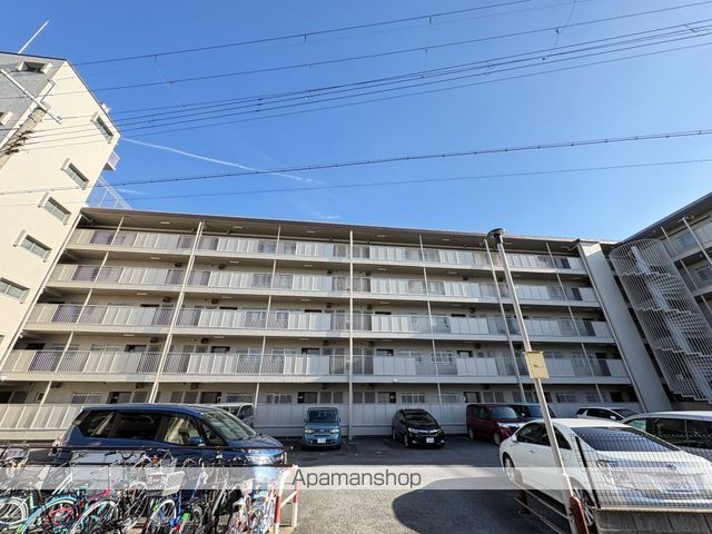 マンション塚口の外観写真
