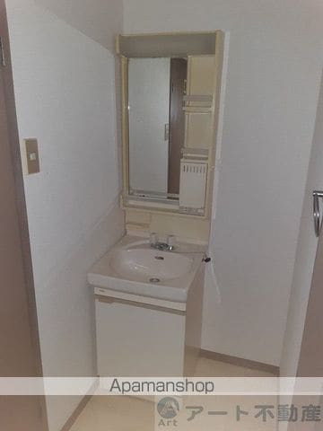 トレンディ山越の内装写真