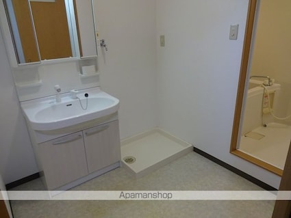 アーバンビレッジ鴨部Ⅱ[2DK/50.4m2]の洗面所