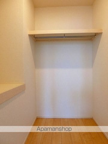 グリーンフォレストの内装写真