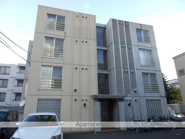 エムプラス山鼻の外観写真