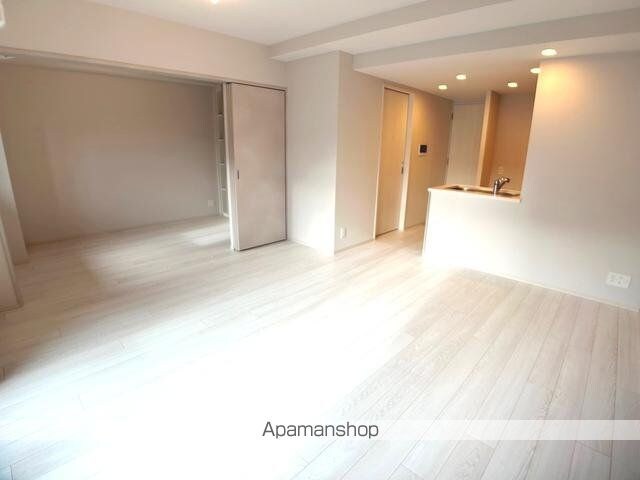 ルフォンプログレ志村坂上[2LDK/55.42m2]のリビング・居間2