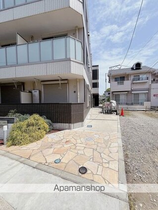 イーストガーデン[1LDK/38.2m2]のエントランス