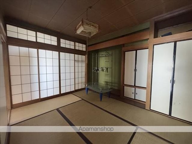 幕山台六丁目貸家の内装写真