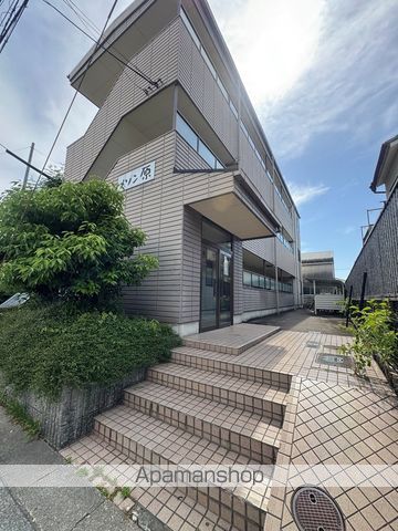 メゾン原の玄関写真