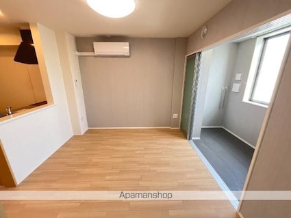 グランディール高屋敷Ａ棟[2LDK/54.83m2]のリビング・居間2