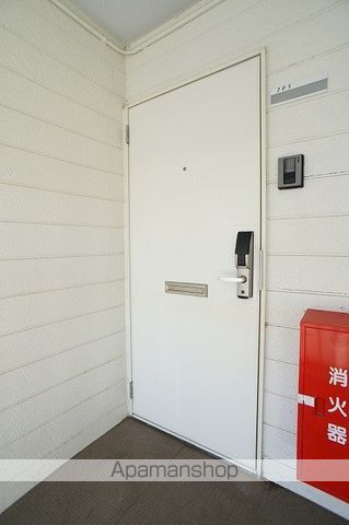 エスポワヒルズの玄関写真