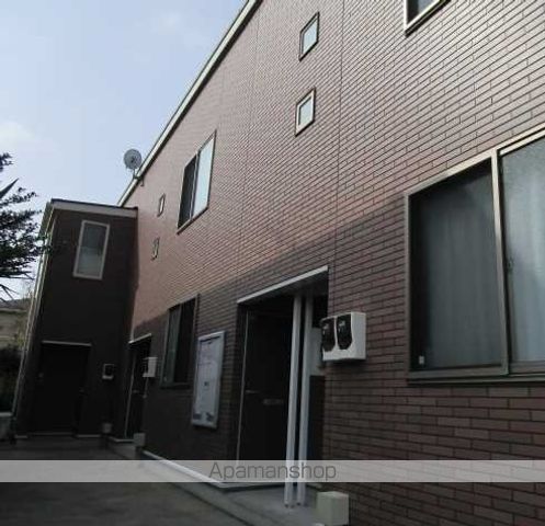 レオネクスト本厚木の玄関写真