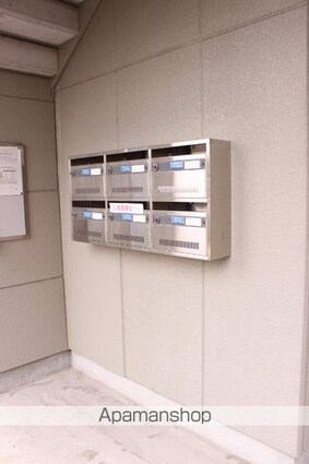 岐阜県美濃加茂市本郷町３丁目[1K/36m2]のエントランス