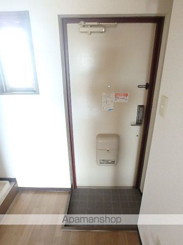 磐田市 4階建 築30年の内装写真
