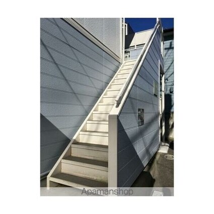 東京都練馬区春日町２丁目[1R/18.63m2]のエントランス1