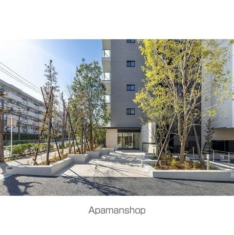 ウエリスアーバン住吉EASTの玄関写真