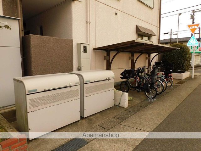 シャトー東山の玄関写真
