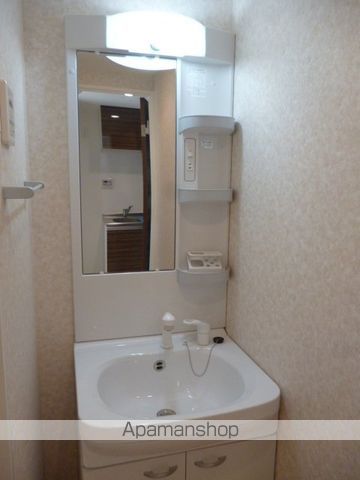 LUXE新大阪IVの内装写真