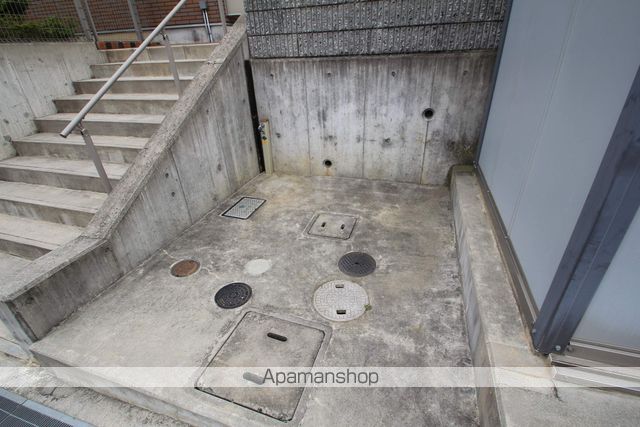 アンプルール クラージュコリーヌシャンIIの内装写真