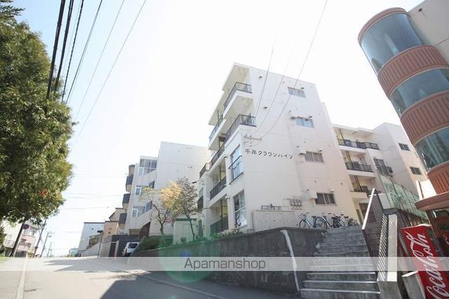 平岸クラウンハイツの外観写真