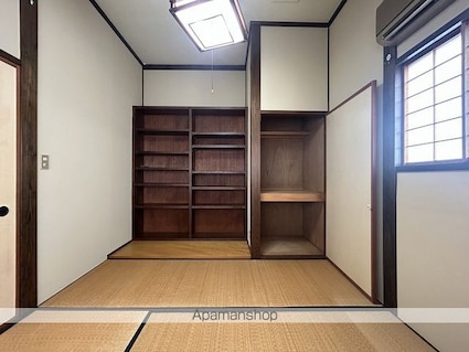 経田１丁目貸家[3LDK/135.34m2]の収納