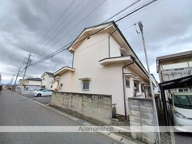 南原松井貸家の外観写真
