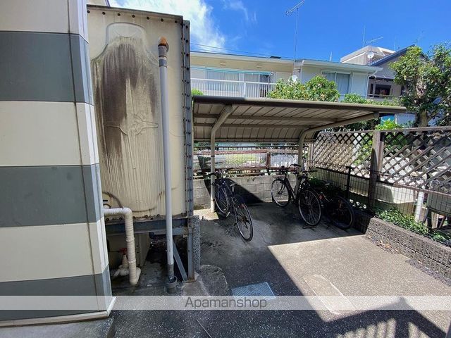 レオパレス中浦和の外観写真