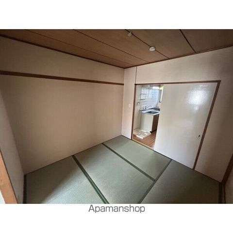 翆甲園ハイツの内装写真