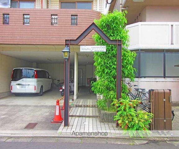 ロジュマン藤井の玄関写真