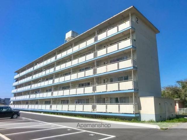 ビレッジハウス佐岡2号棟の玄関写真