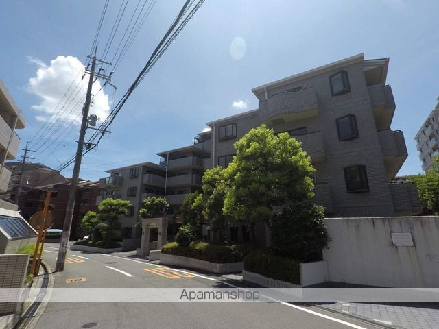 松嶌マンション西緑丘の外観写真