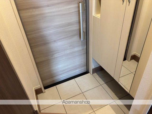 レガーロ[1LDK/30.49m2]の玄関