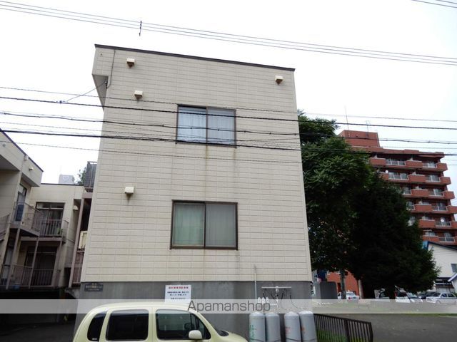 クレセントハウスB棟の外観写真