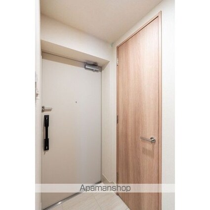市谷台町坂フロント[1LDK/36.6m2]の玄関