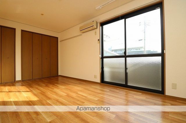 鹿屋市 2階建 築27年の内装写真