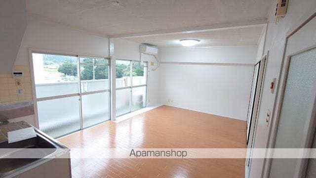 ヴィラナリー菅内IIの内装写真