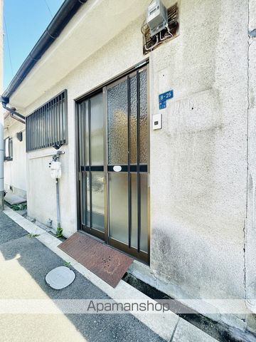 大阪市谷町線 千林大宮駅 徒歩26分 1階建 築77年の玄関写真