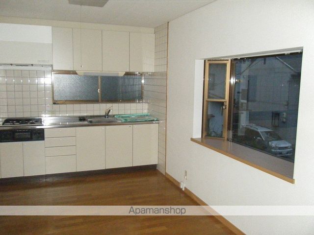 シティパレス西崎の内装写真