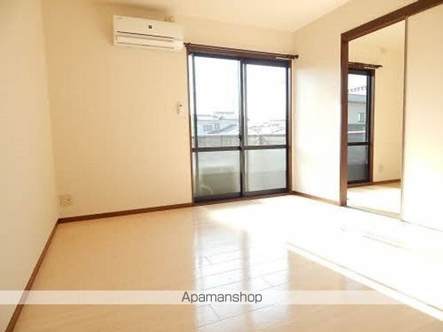 アーバン森町 A棟の内装写真
