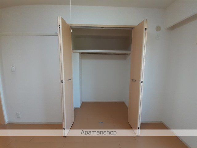 ユーアイハイツ 新家の内装写真