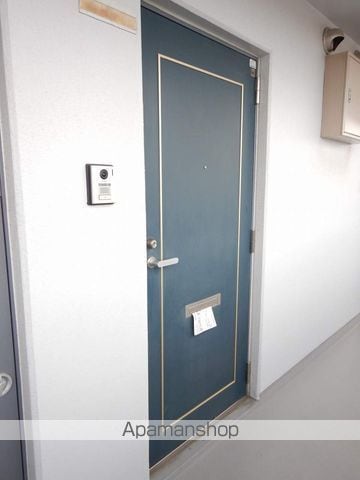 レジデンス南昭和の玄関写真