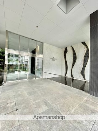 レジディアタワー上池袋（タワー棟）[1LDK/44.09m2]のエントランス1