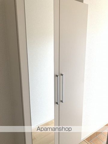 フレミール ヴァン Dの内装写真